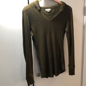 Olive green slim fit waffle shirt with good